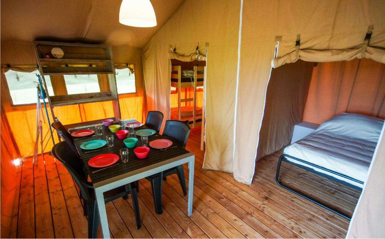 Hotel Safari Tent At Camping Le Roptai Rochefort Exterior foto