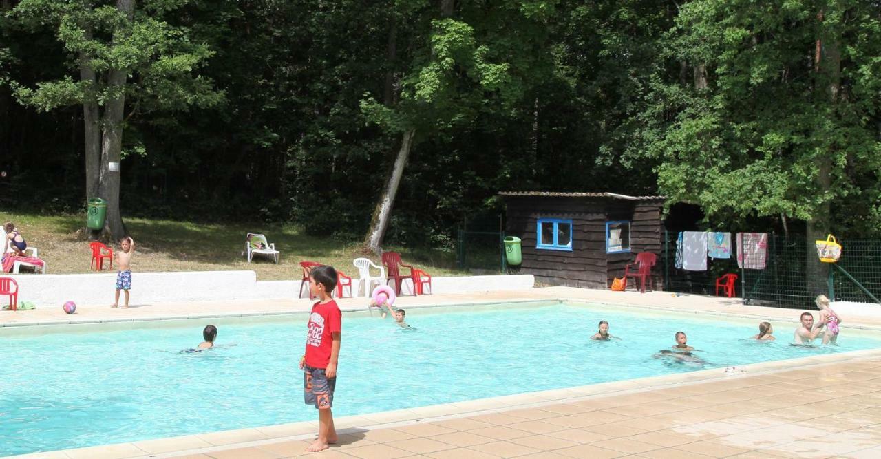 Hotel Safari Tent At Camping Le Roptai Rochefort Exterior foto