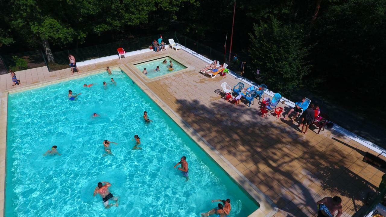 Hotel Safari Tent At Camping Le Roptai Rochefort Exterior foto