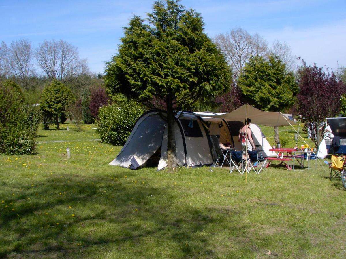Hotel Safari Tent At Camping Le Roptai Rochefort Exterior foto